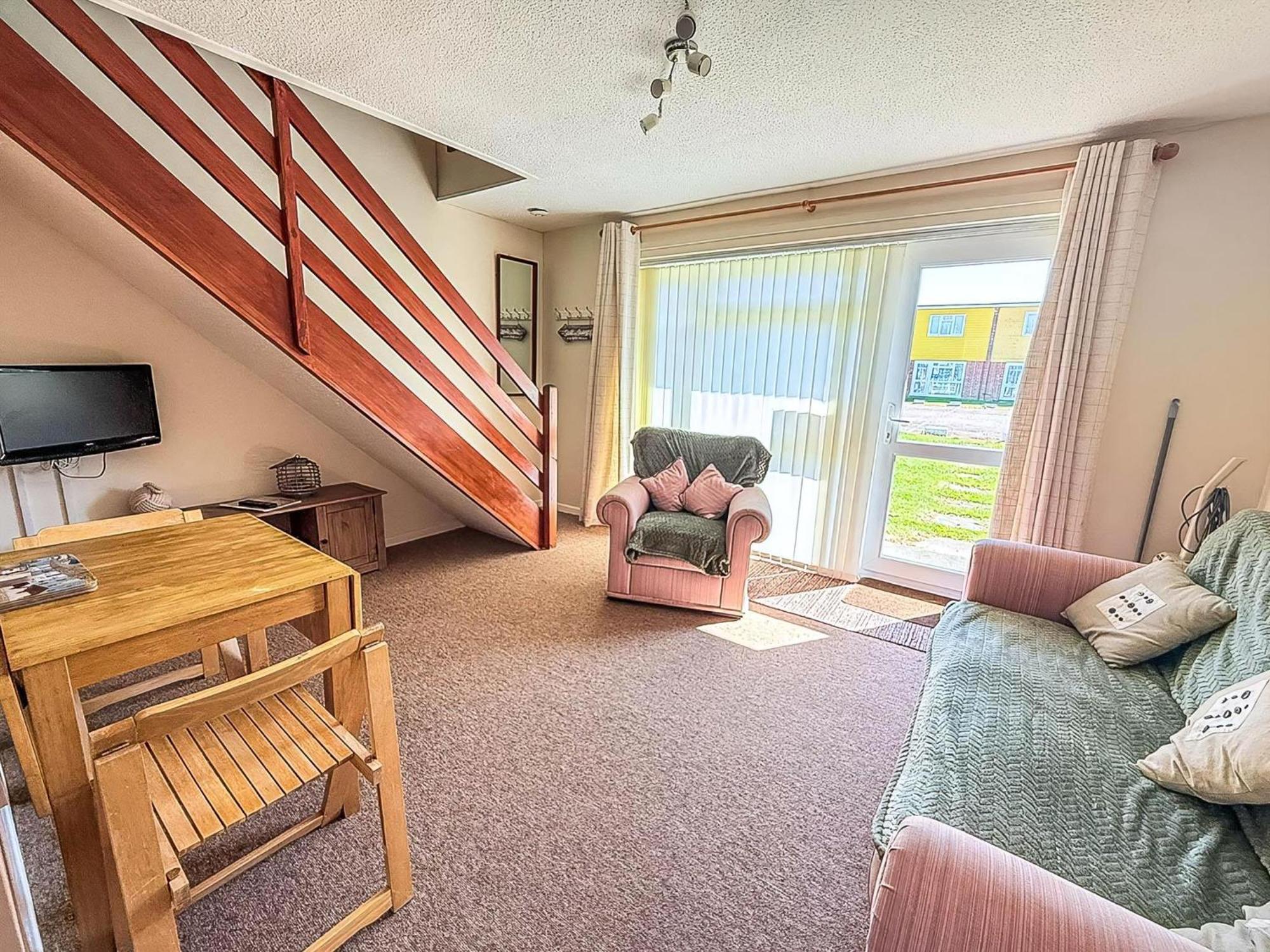 Lovely 4 Berth Chalet To Hire In Hemsby Nearby The Beach Ref 18177B 외부 사진